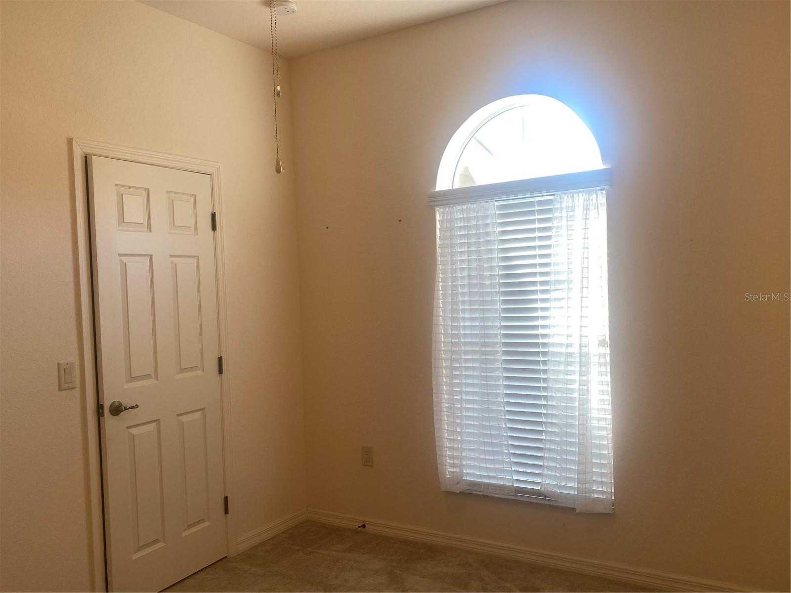 1561 Vienna Square Dr Property Photo 21