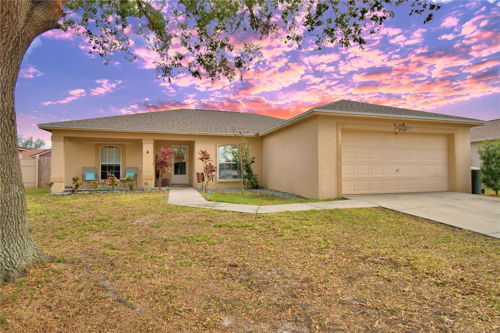 1490 Meadows Pond Dr Property Photo 1