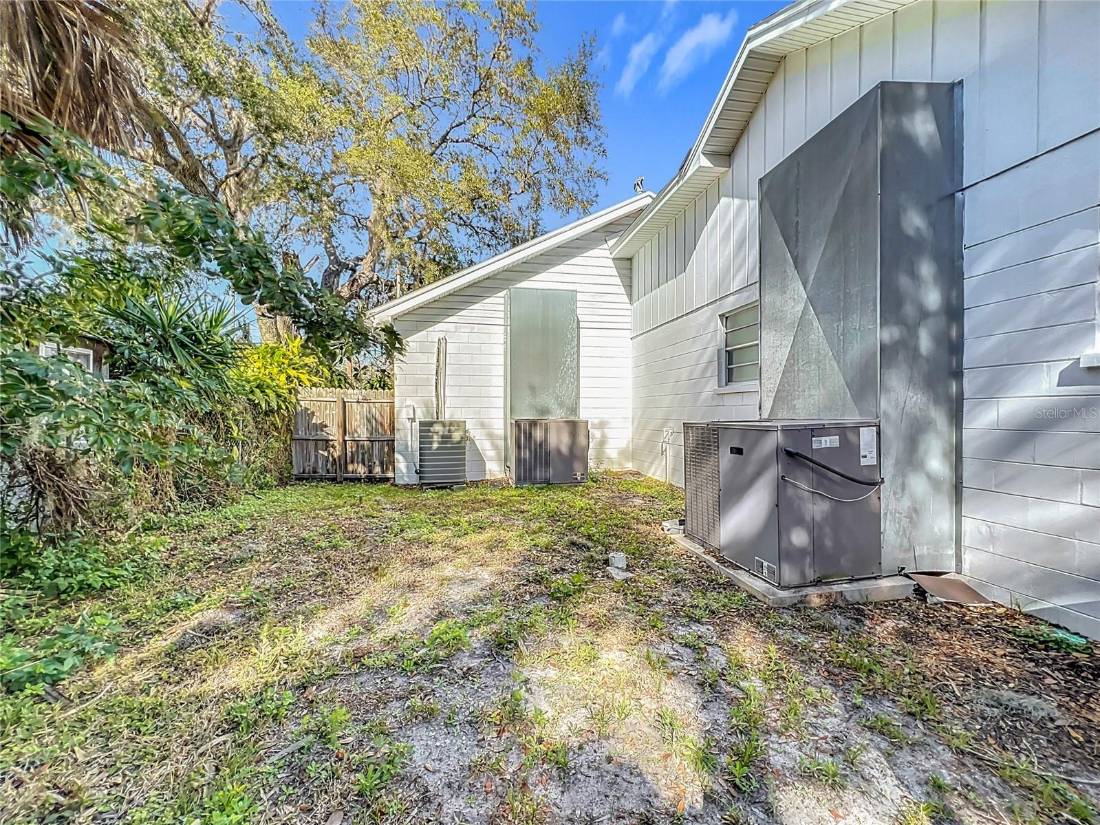 2445 E Main St Property Photo 43