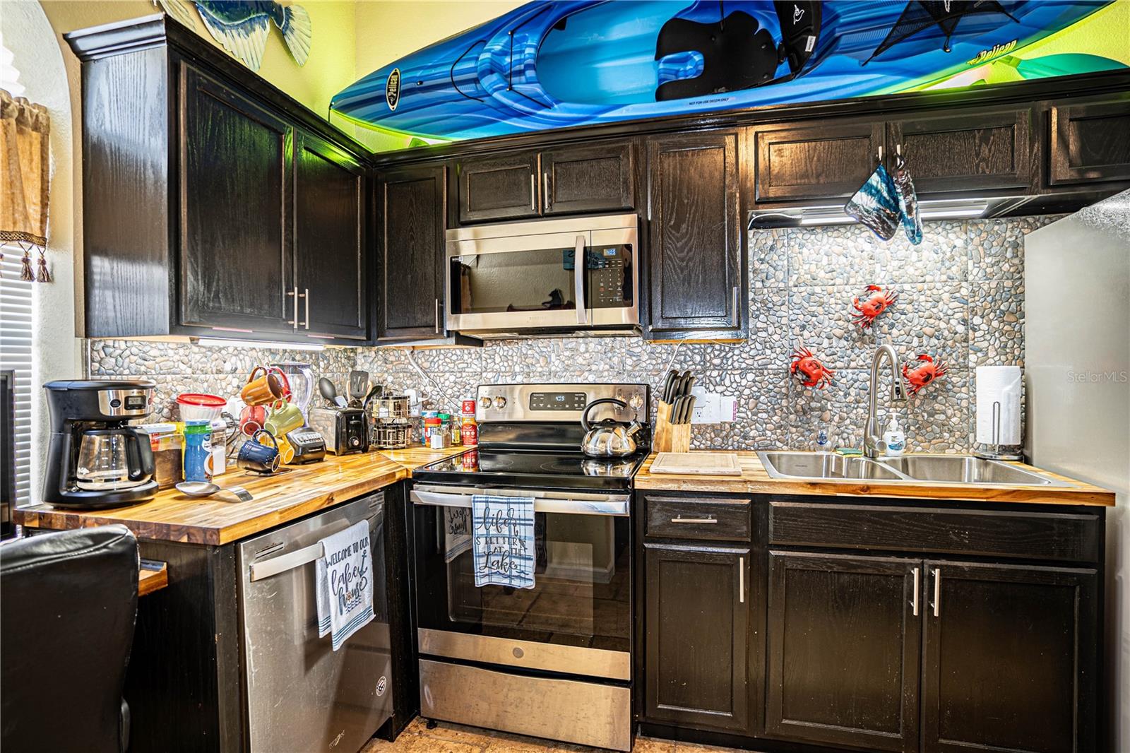 3001 Crystal Beach Rd Property Photo 7