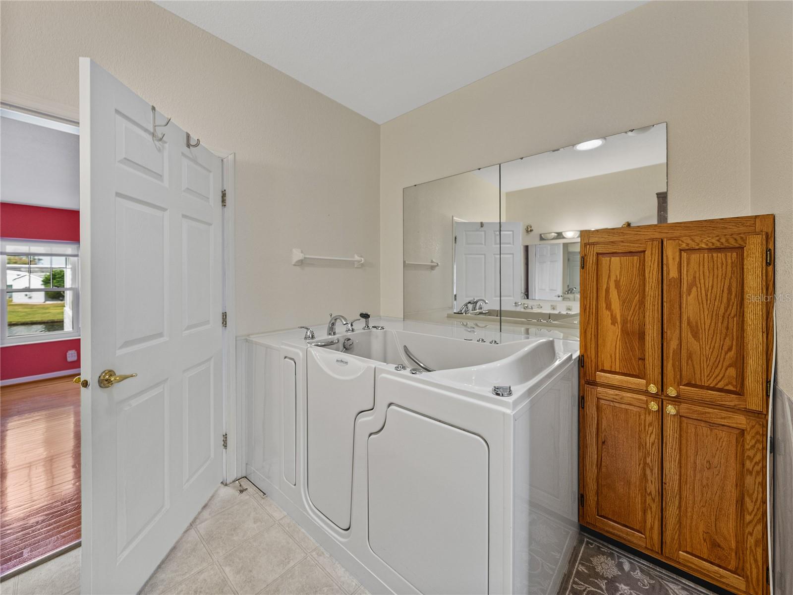 5148 Island View Cir N Property Photo 32