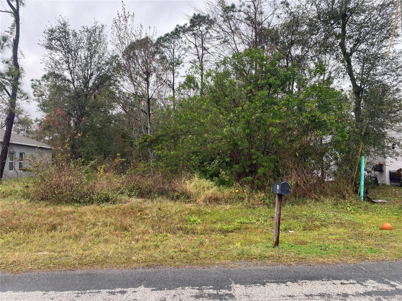 Clermont Dr Property Photo 2
