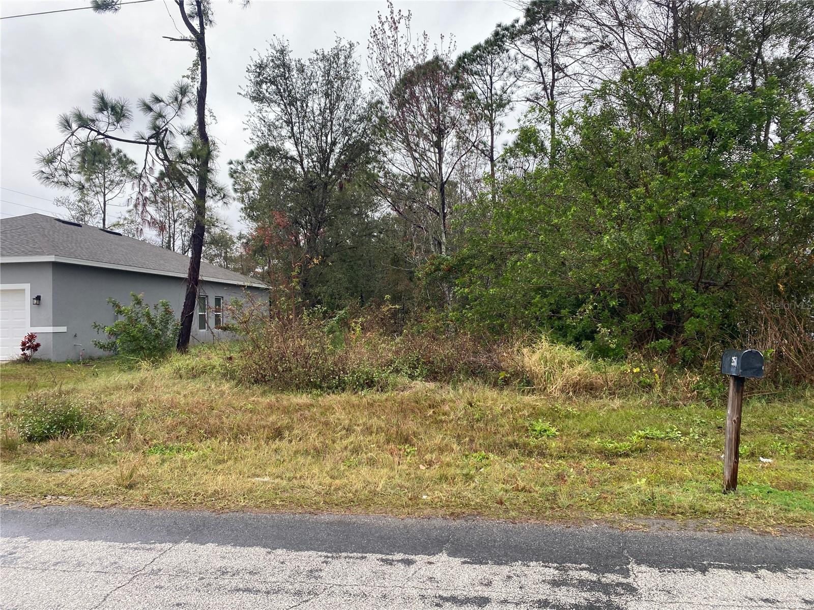 Clermont Dr Property Photo 3