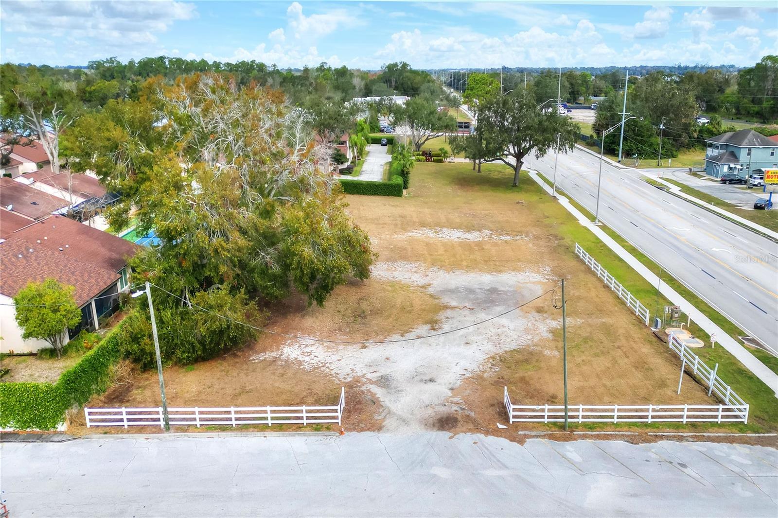 Us-17 Property Photo 2