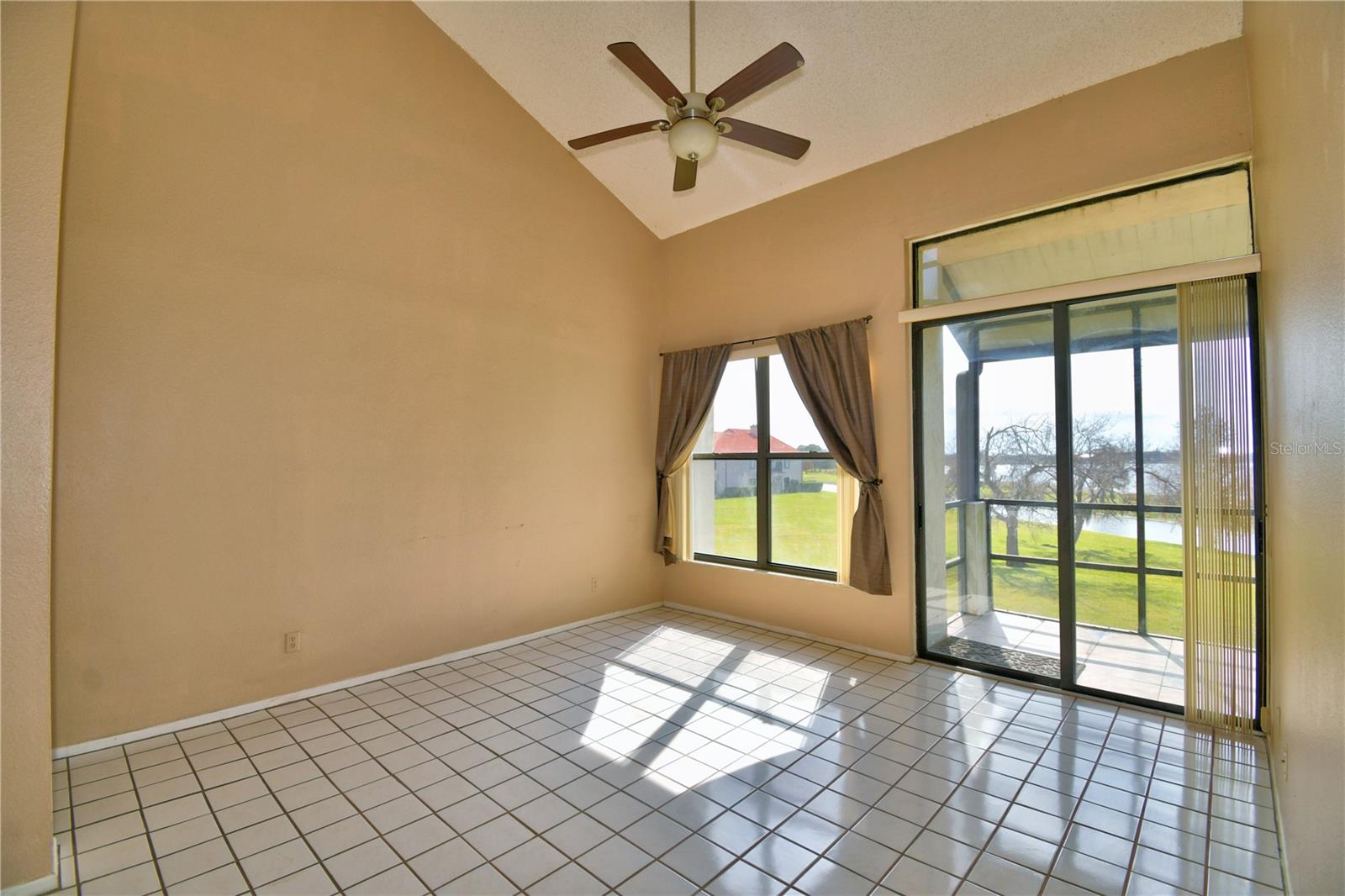 608 Sweet Bay Cir Property Photo 13