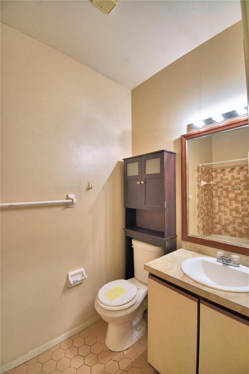 608 Sweet Bay Cir Property Photo 26