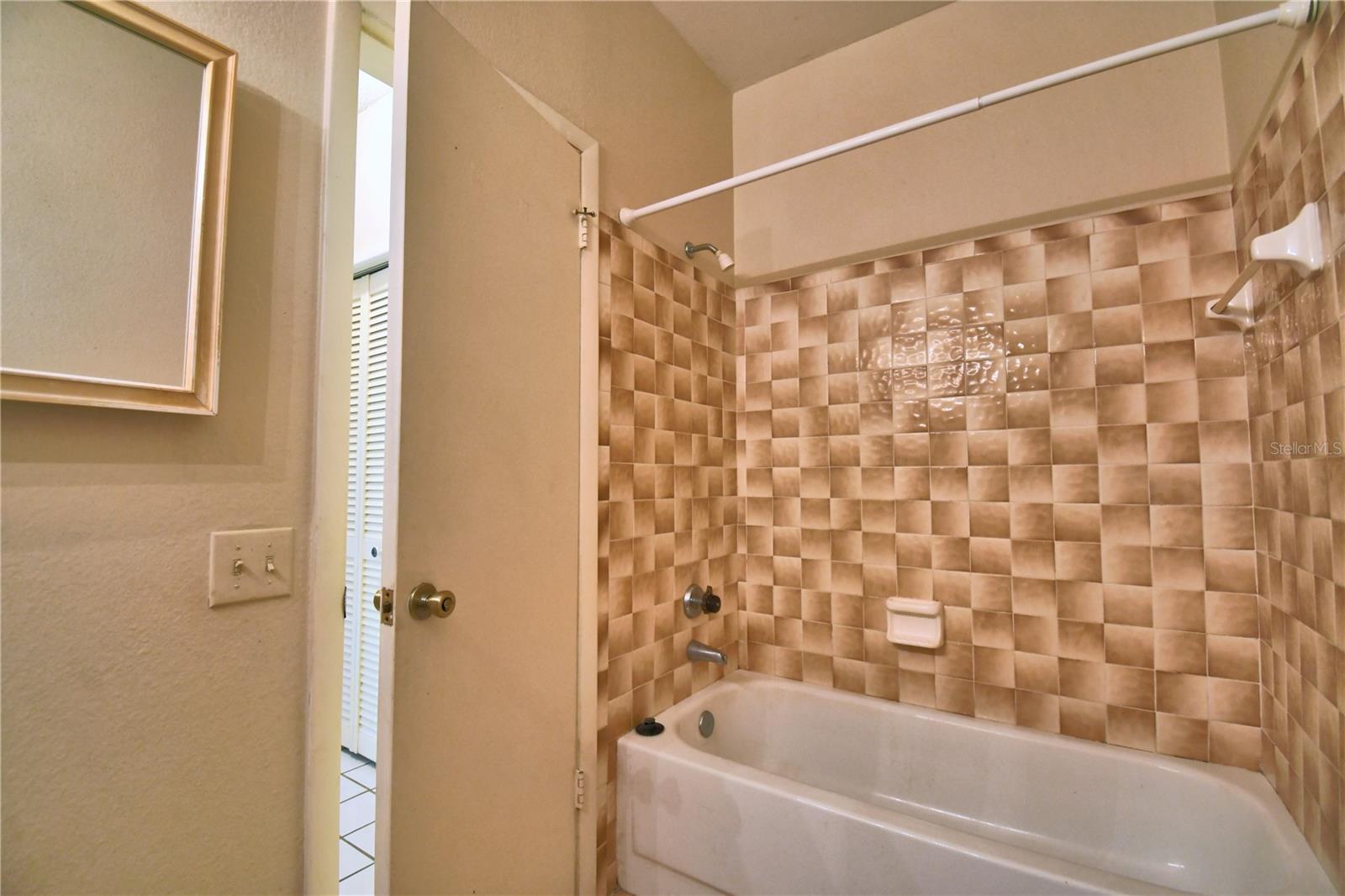 608 Sweet Bay Cir Property Photo 28