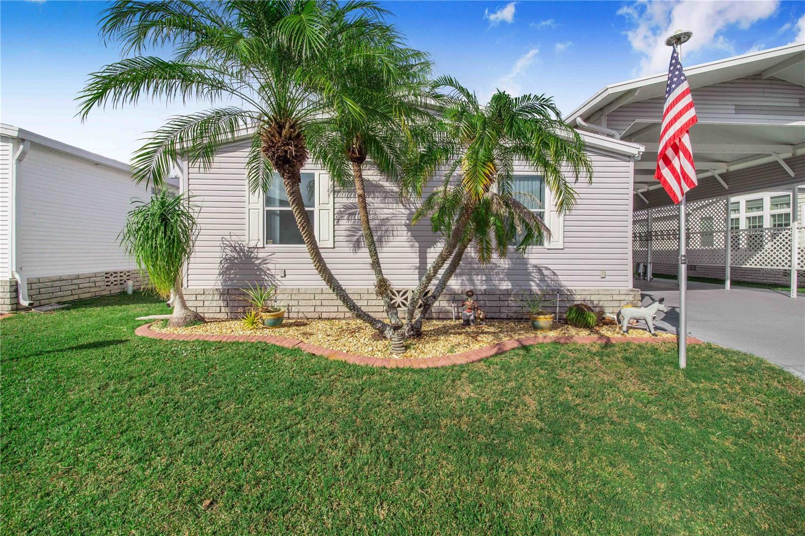 332 Fairway Blvd Property Photo 3