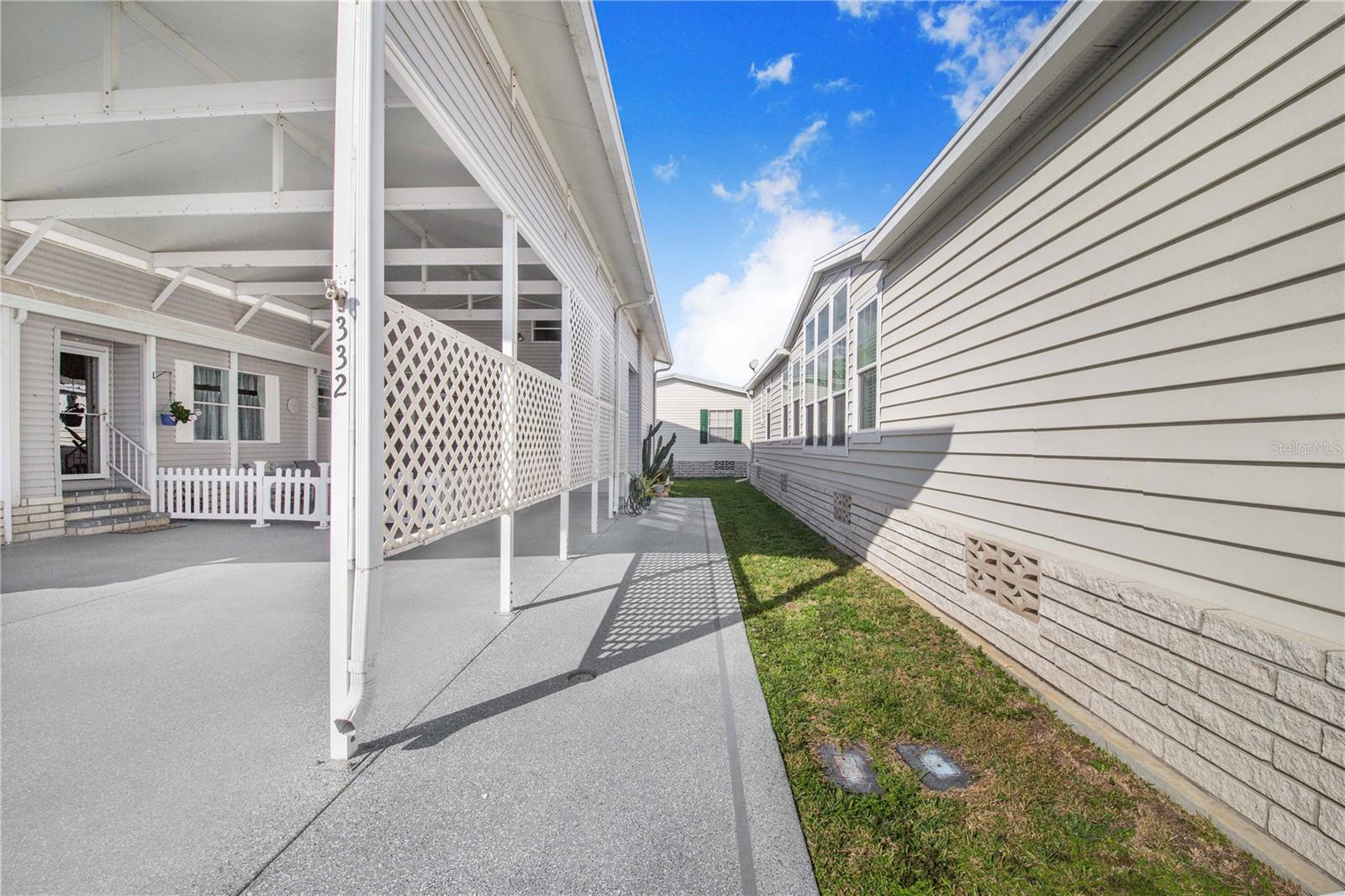 332 Fairway Blvd Property Photo 6