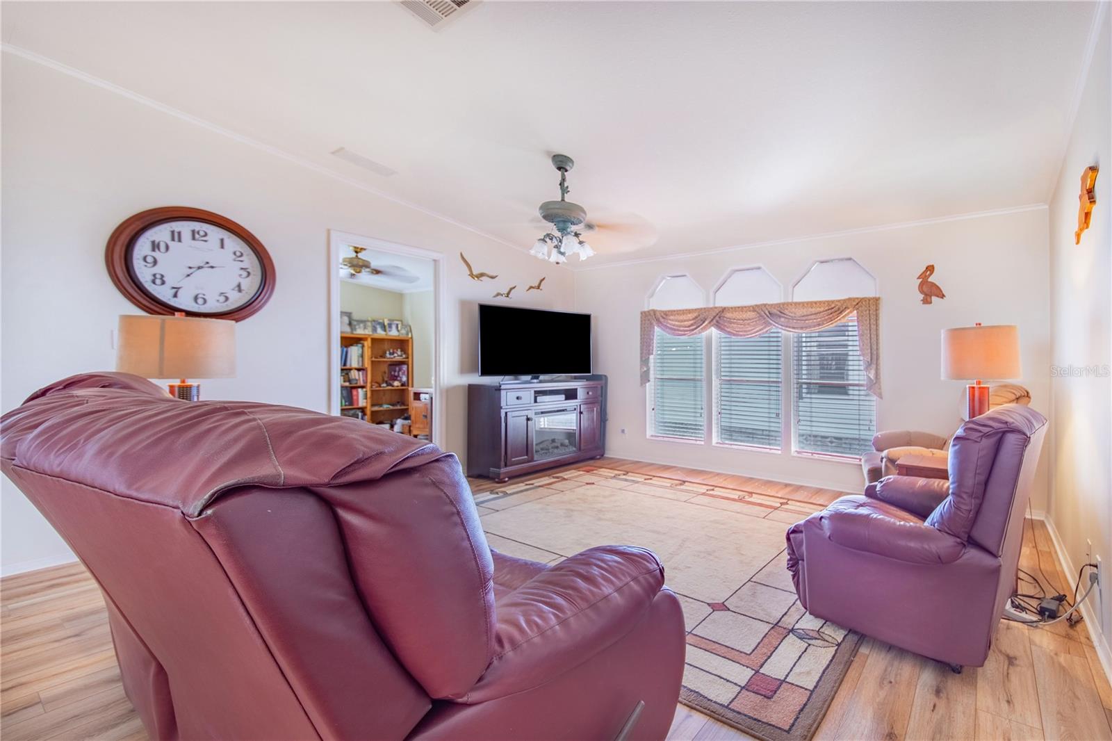 332 Fairway Blvd Property Photo 14
