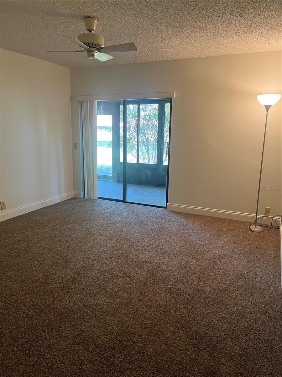 683 Broadmoor Cir #683 Property Photo 13