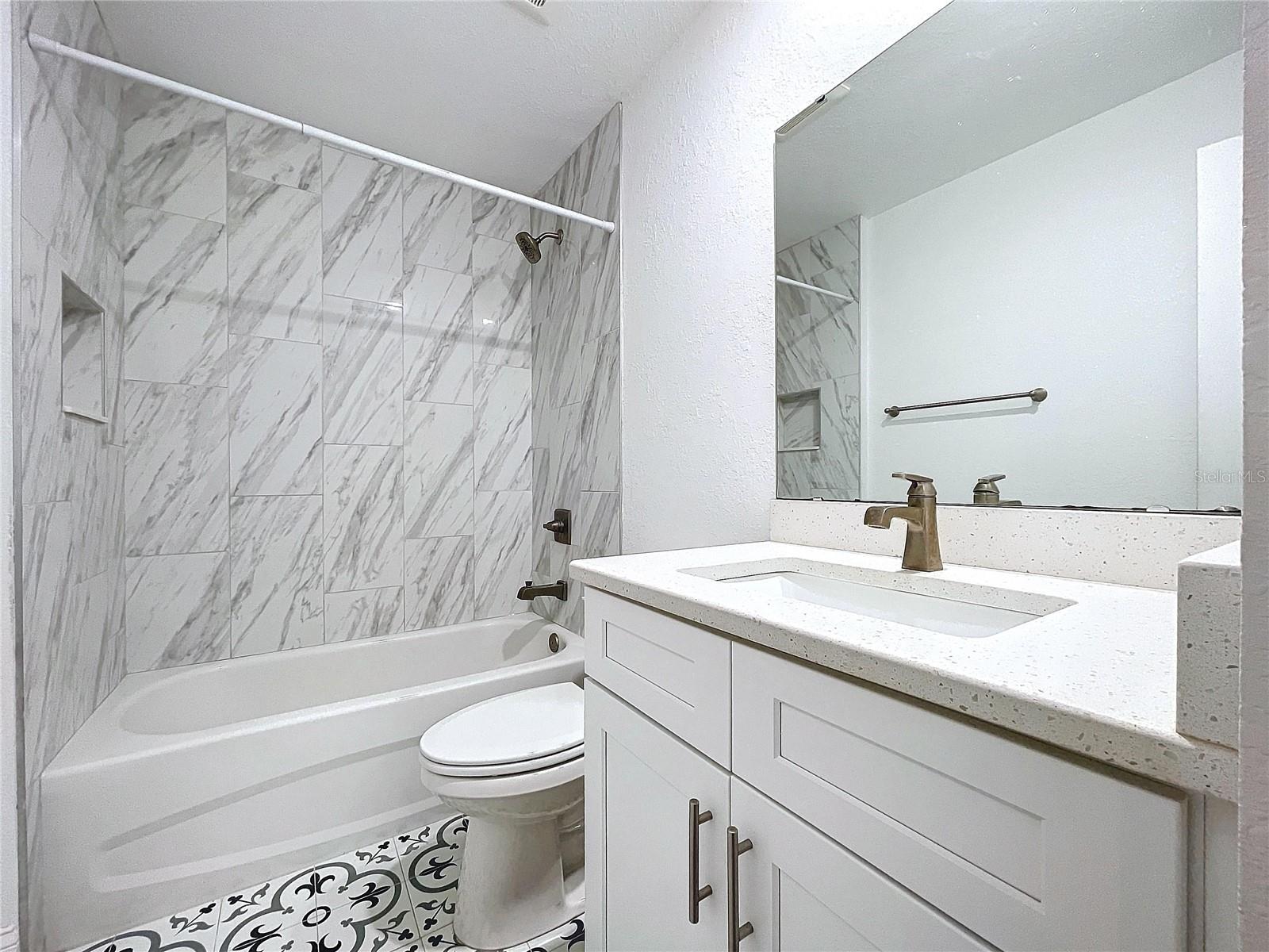 349 Honey Bee Ln Property Photo 12