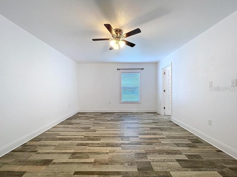 349 Honey Bee Ln Property Photo 17