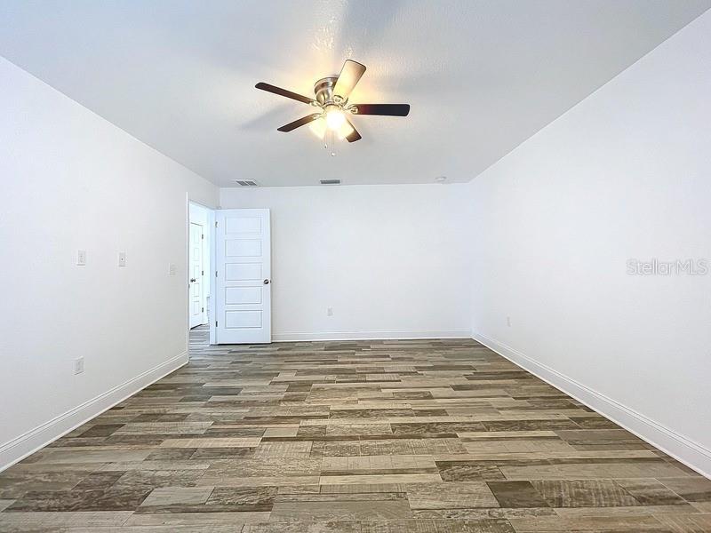 349 Honey Bee Ln Property Photo 20