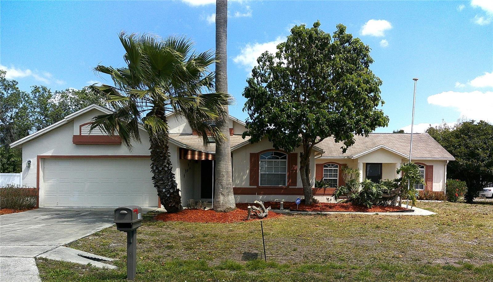 100 Heatherwood Blvd Property Photo