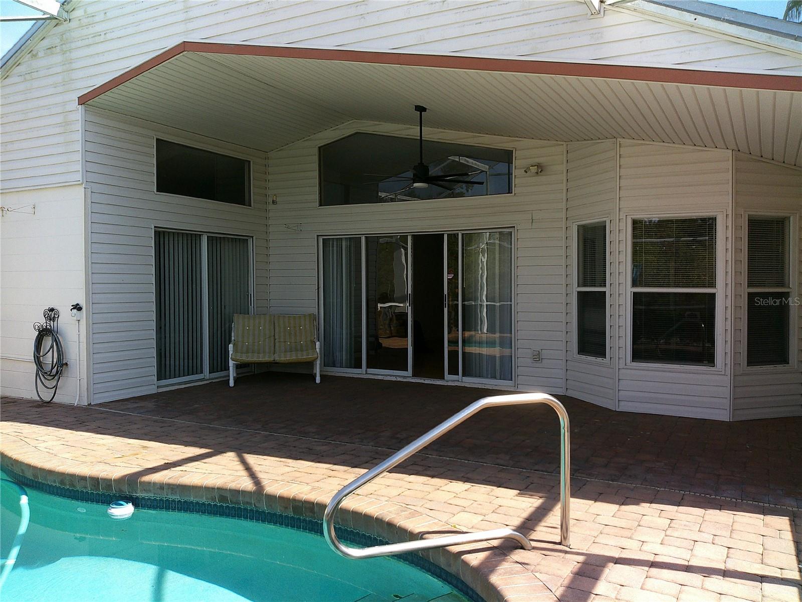 100 Heatherwood Blvd Property Photo 4