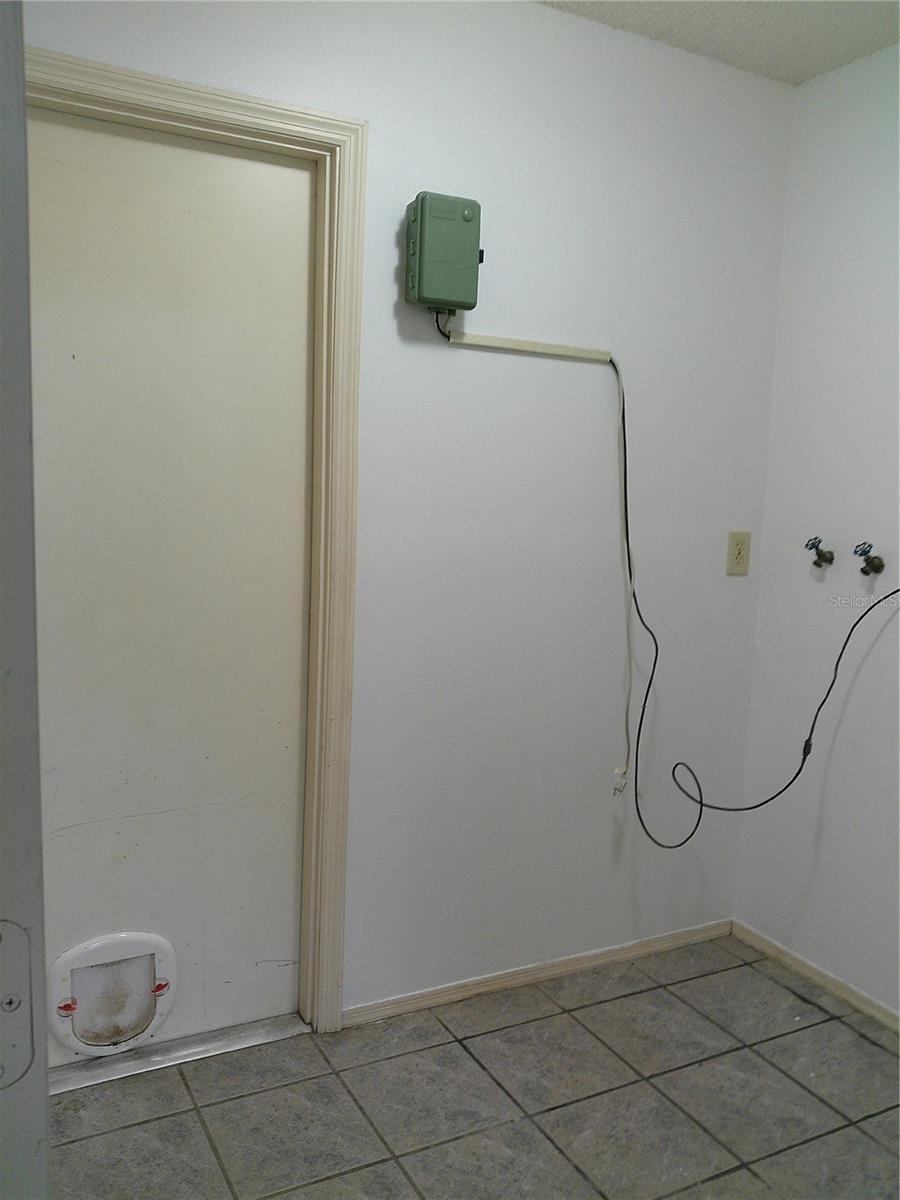 100 Heatherwood Blvd Property Photo 27