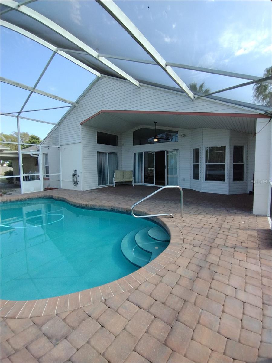 100 Heatherwood Blvd Property Photo 31