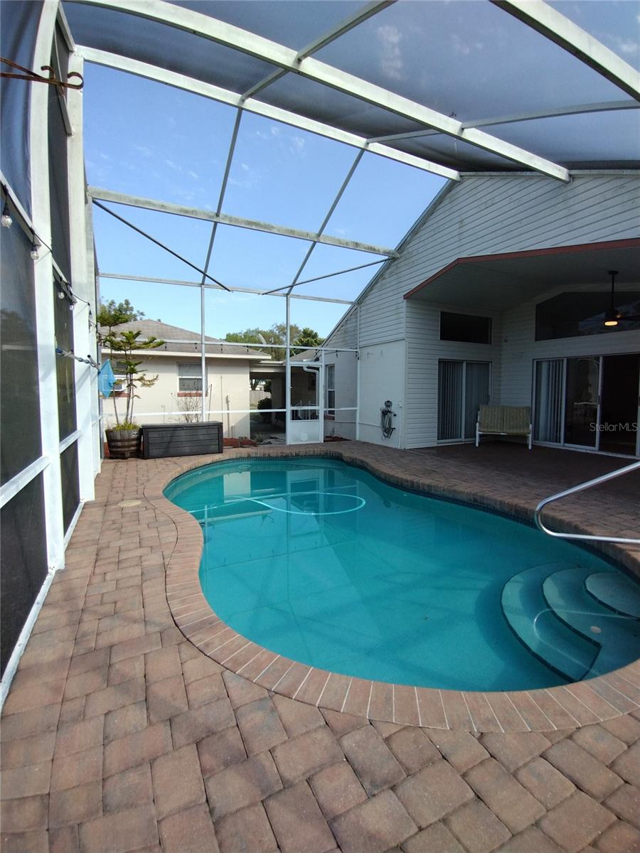 100 Heatherwood Blvd Property Photo 32