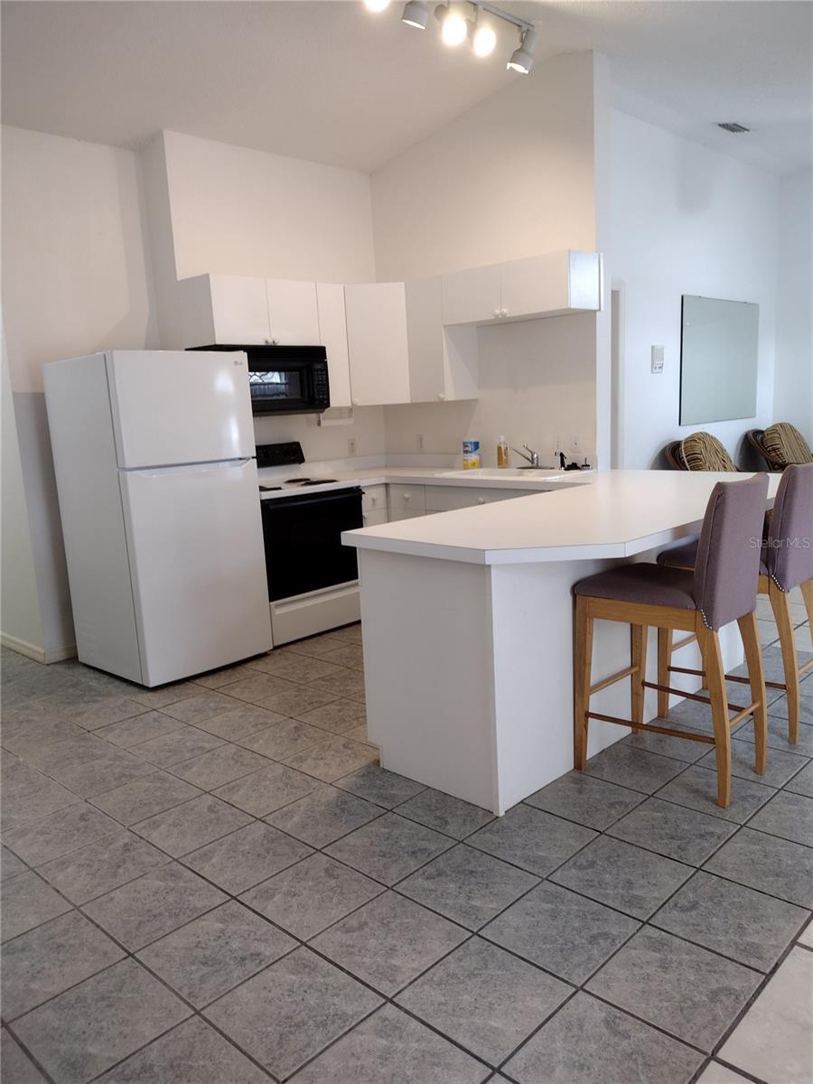 100 Heatherwood Blvd Property Photo 36
