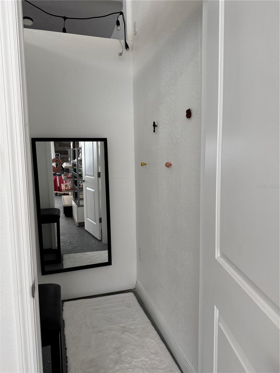 570 E Summerlin St Property Photo 8