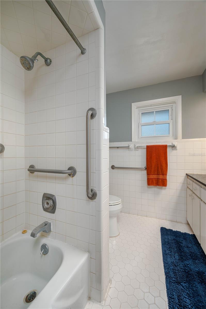 20 Heights Ave Property Photo 28