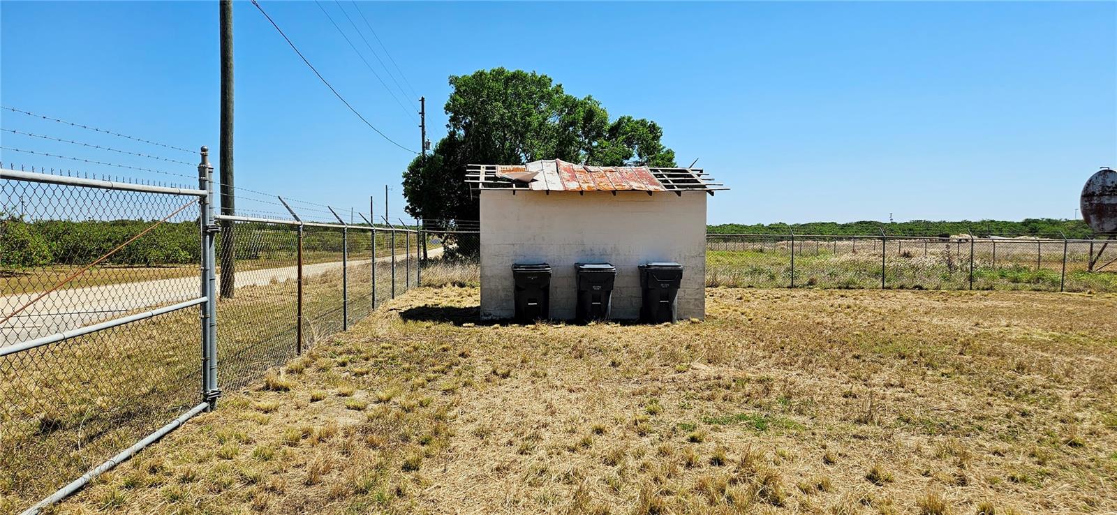 321 Davis Bros Rd Property Photo 13