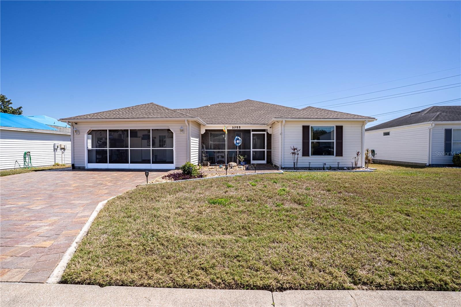 1055 Canary Cir S Property Photo 1