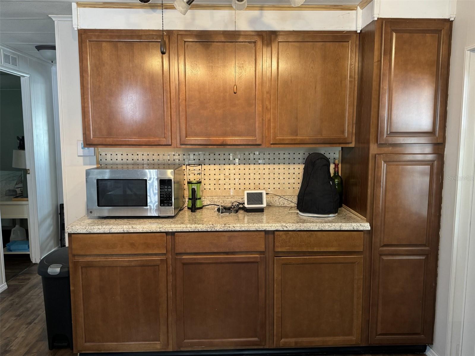8689 Breeze Hill Dr Property Photo 16