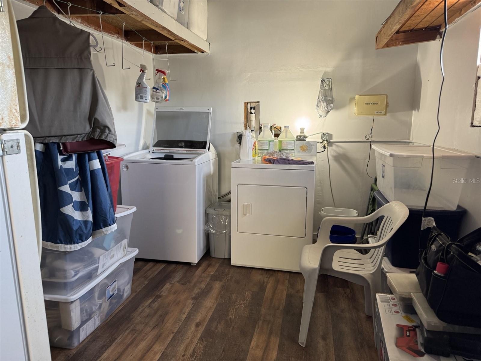 8689 Breeze Hill Dr Property Photo 35