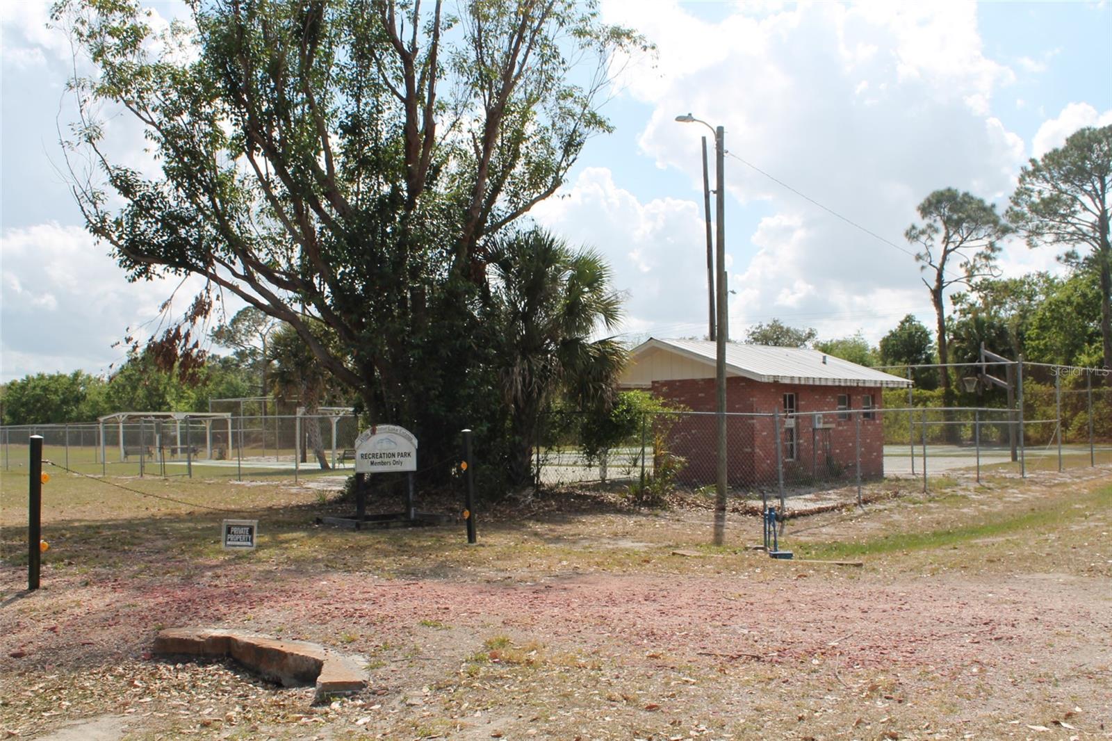 Lemon Dr Property Photo 10