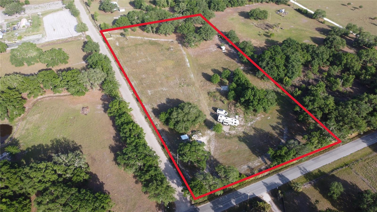 1412 Friendship Ln Property Photo 2