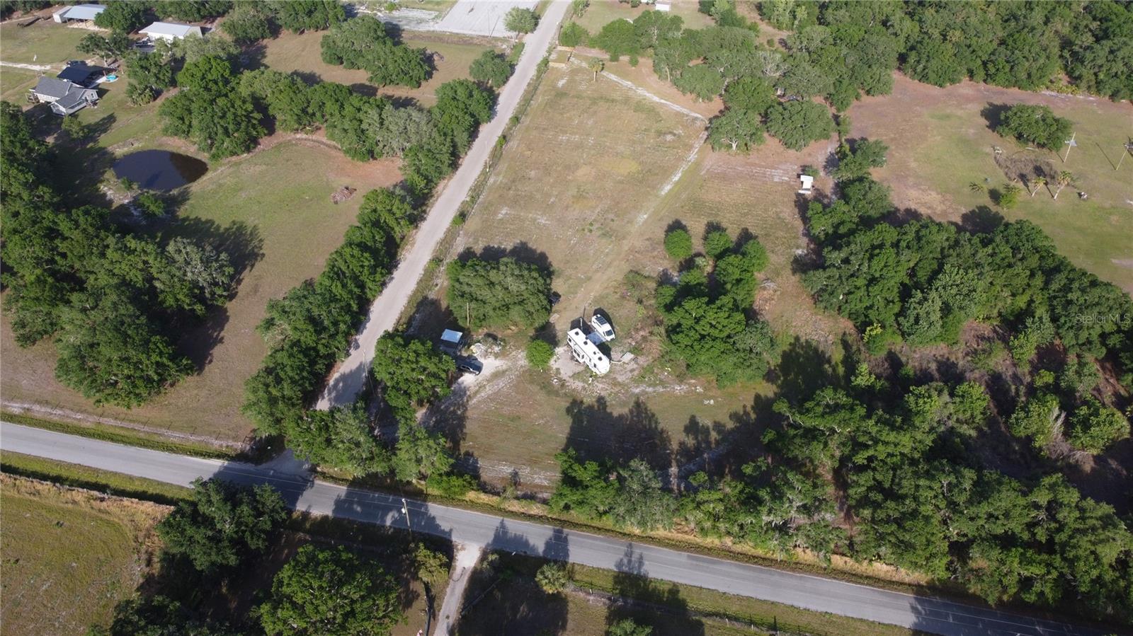 1412 Friendship Ln Property Photo 3