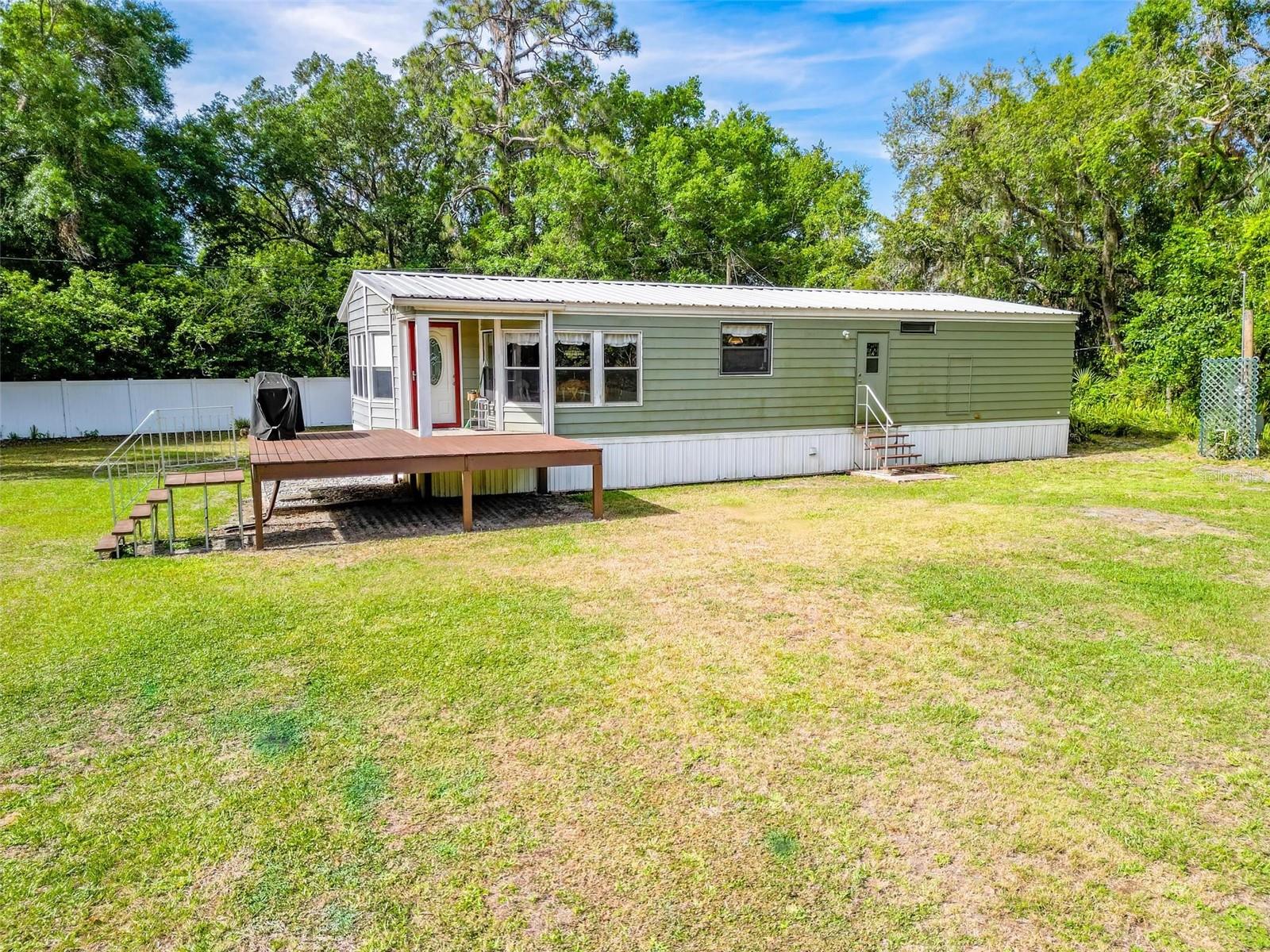 4998 Fairmont Rd Property Photo