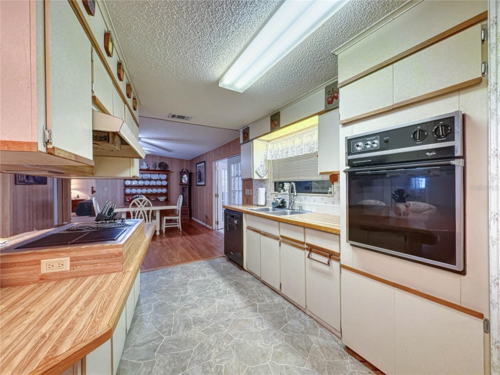 4202 Orchid Blvd Property Photo 14