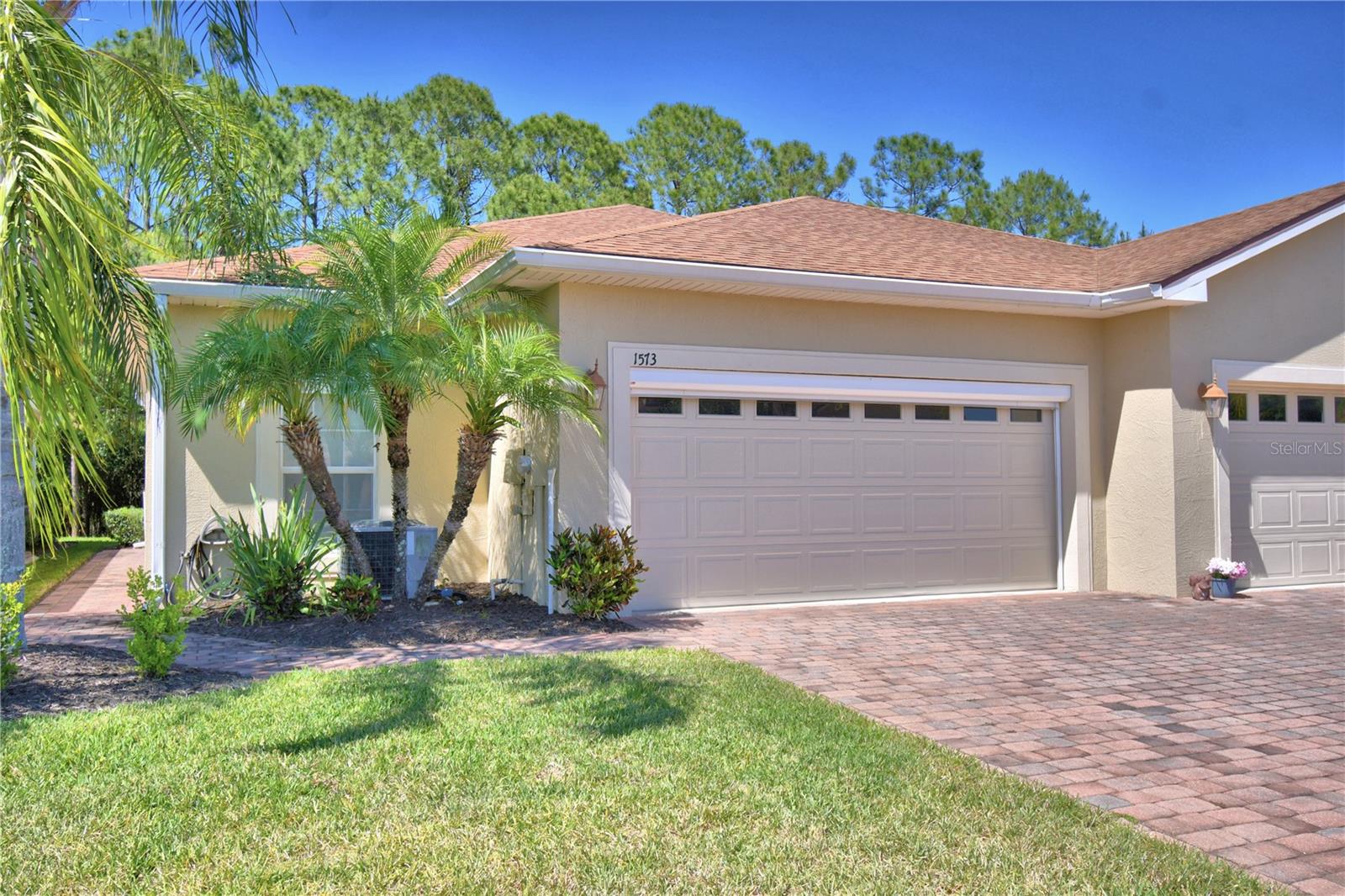 1573 Vienna Square Dr Property Photo