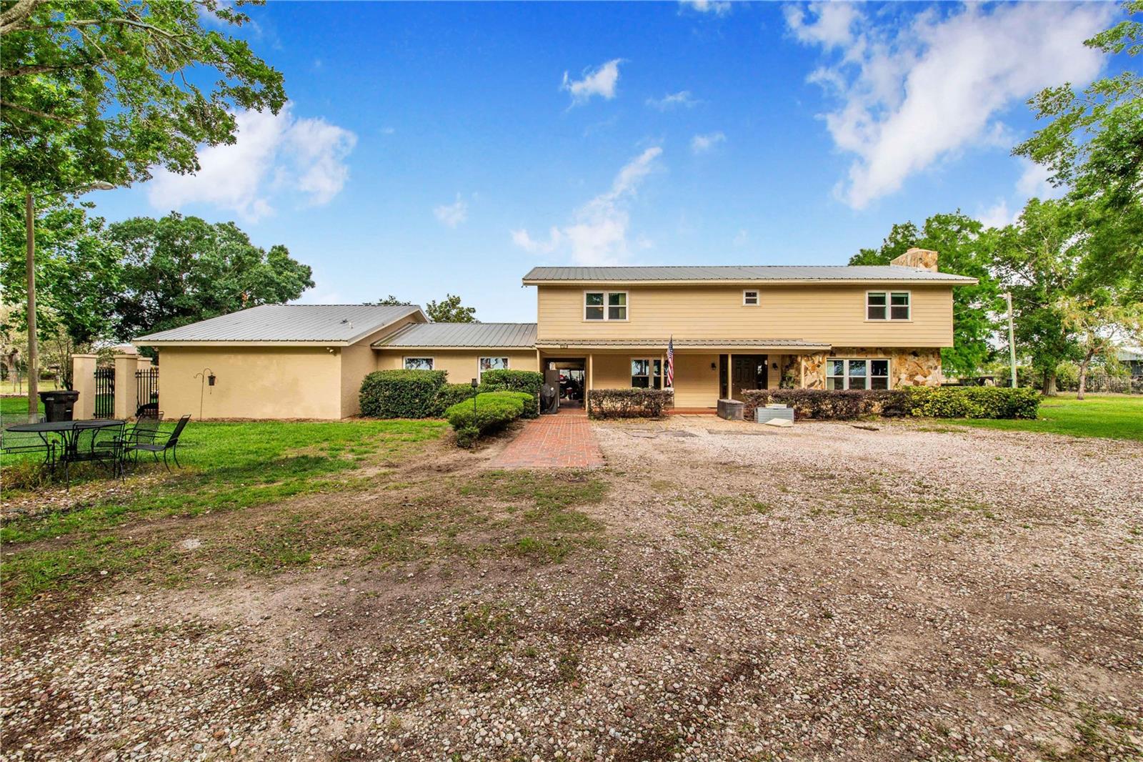 1646 Tyner Rd Property Photo