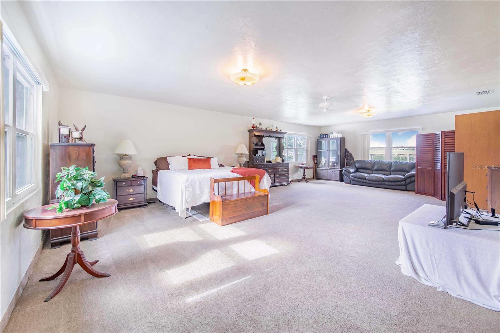 1646 Tyner Rd Property Photo 33