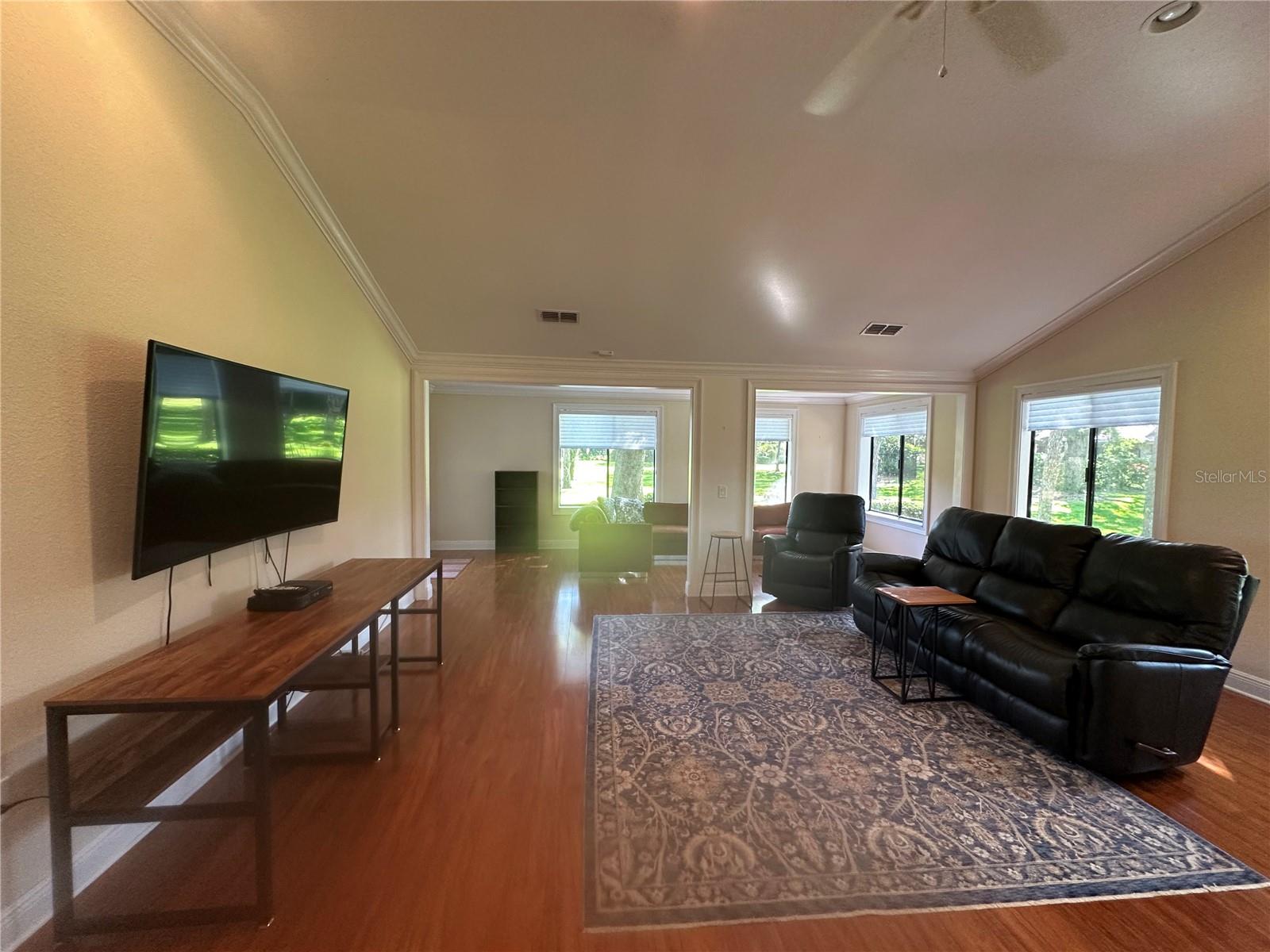 104 Woden Way Property Photo 7