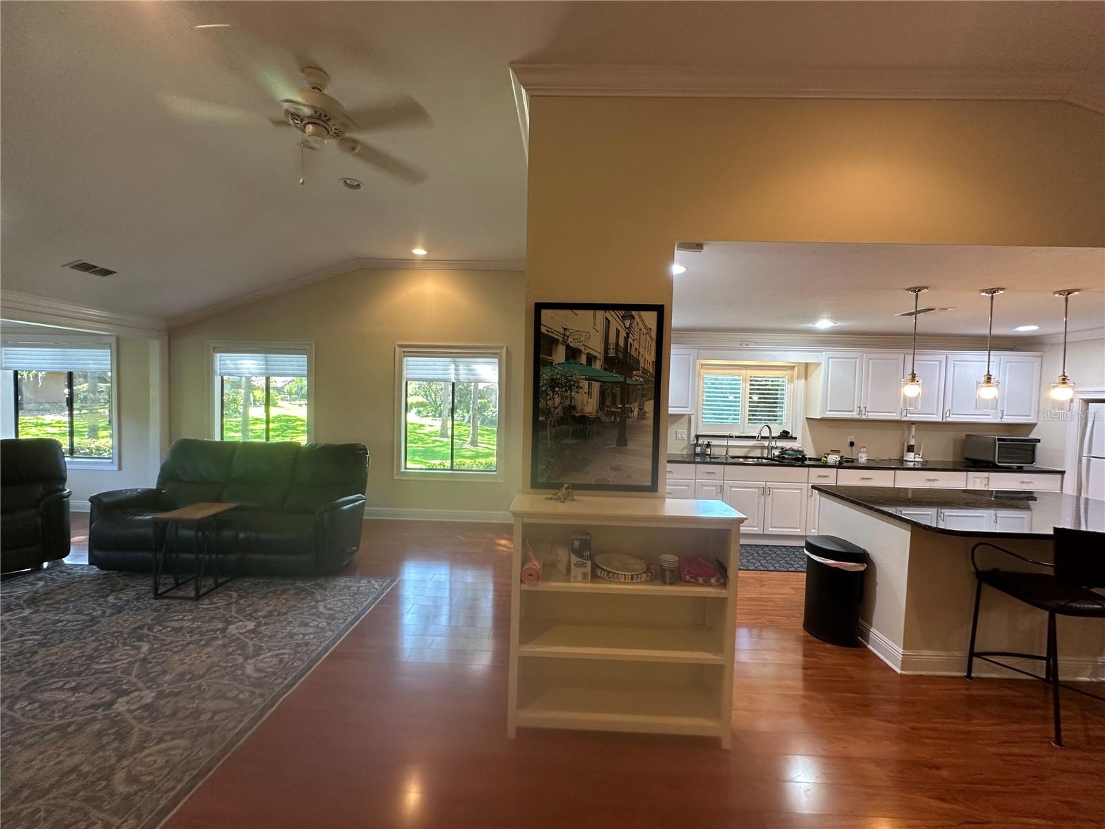 104 Woden Way Property Photo 12