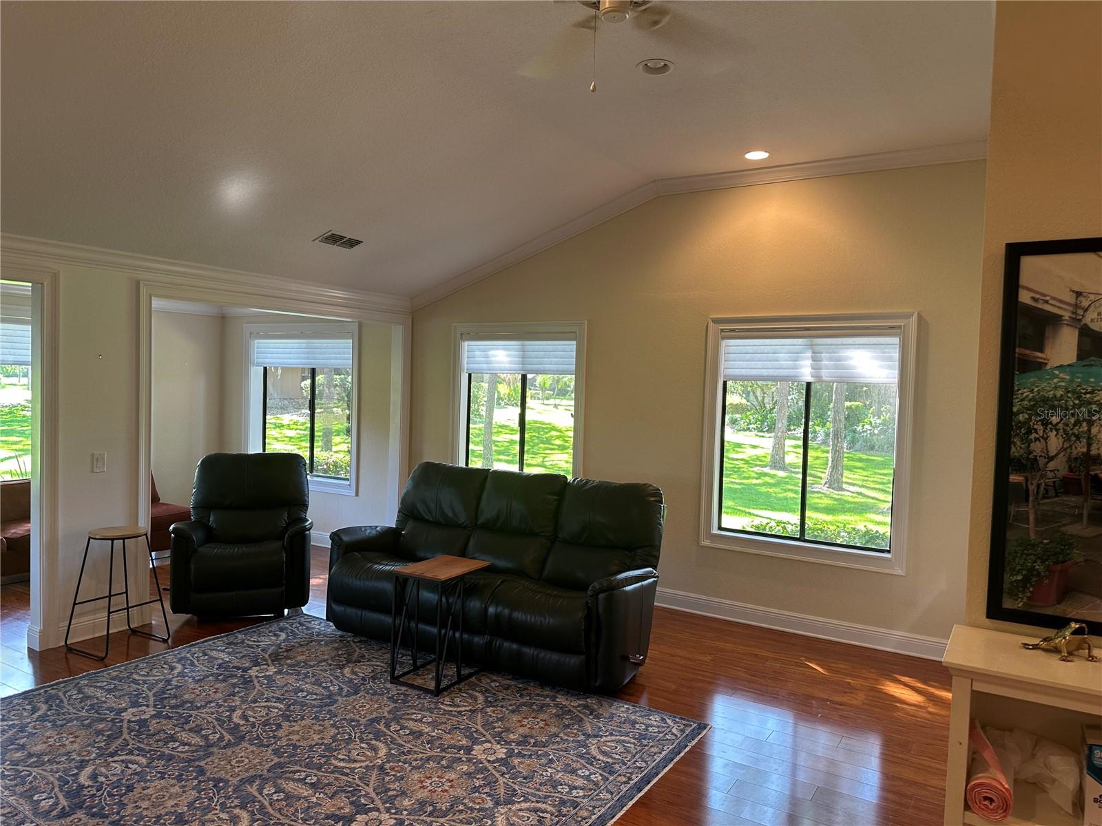 104 Woden Way Property Photo 14