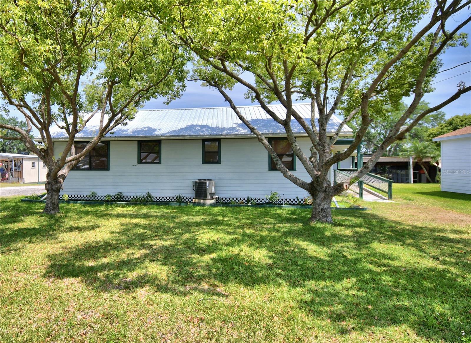 117 Bream St Property Photo