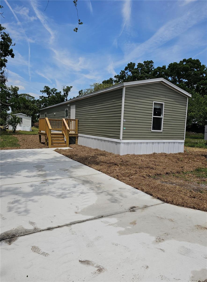 117 4th St Property Photo