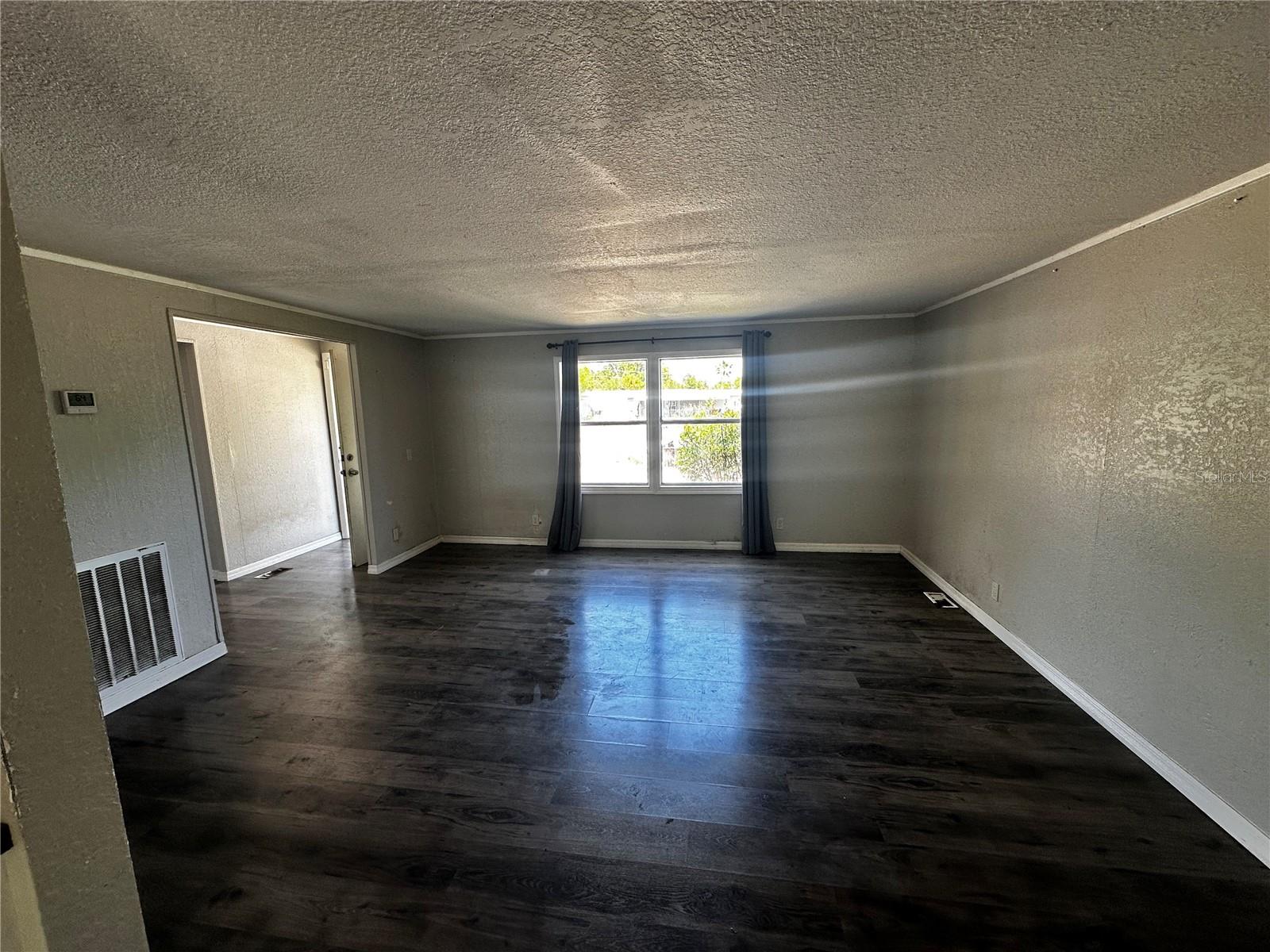 5812 Red Fox Dr Property Photo 8