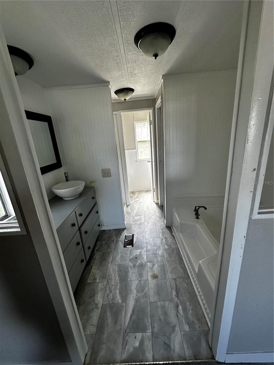 5812 Red Fox Dr Property Photo 10
