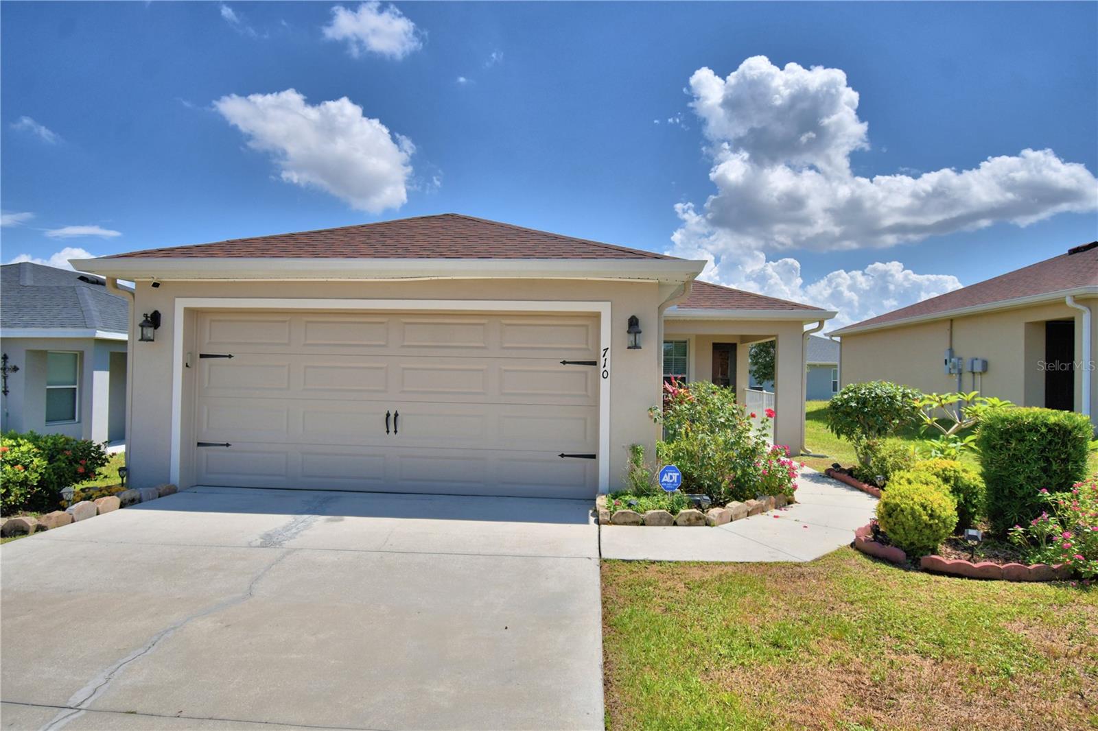 710 Persian Dr Property Photo 1