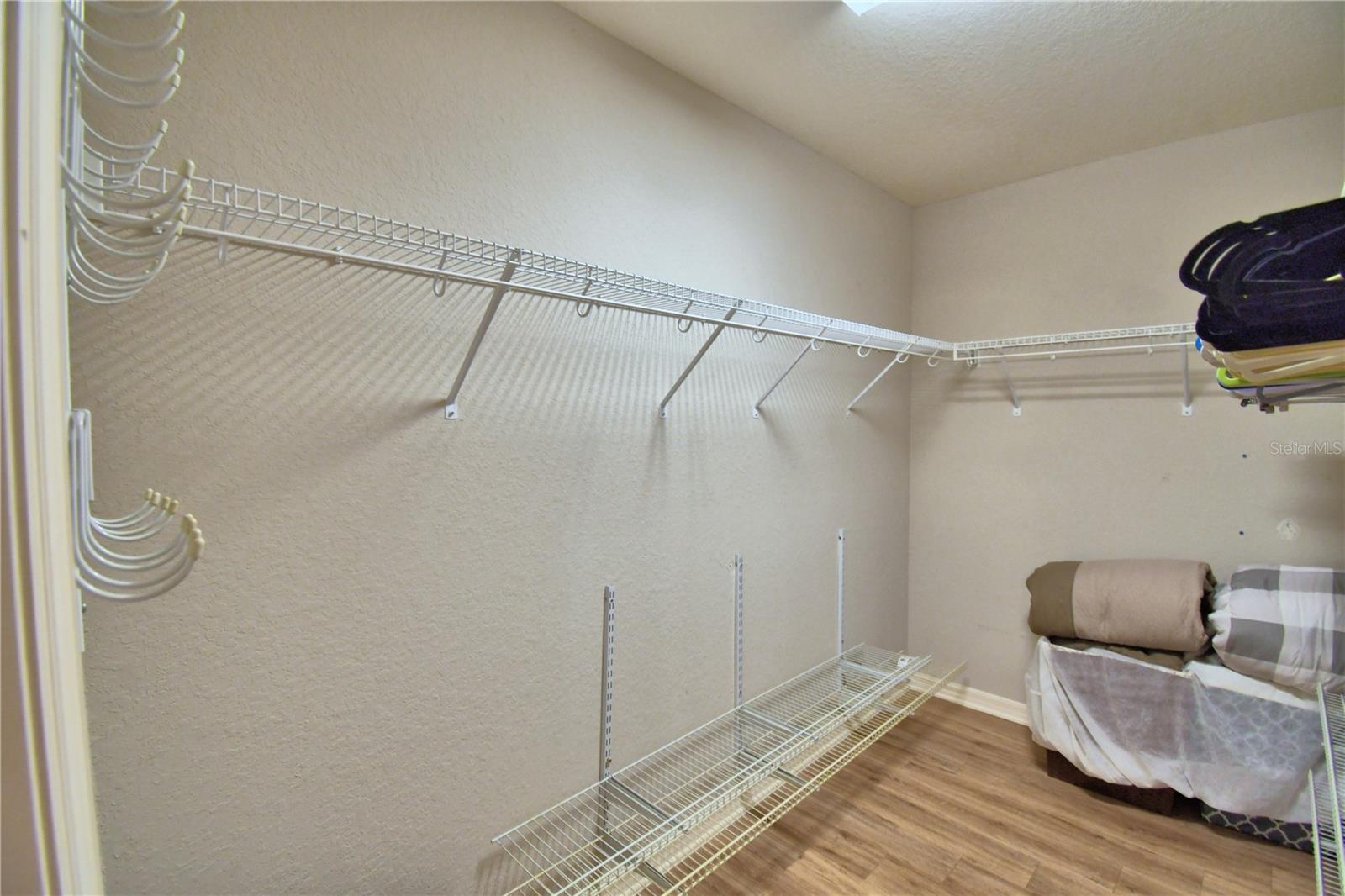 710 Persian Dr Property Photo 10