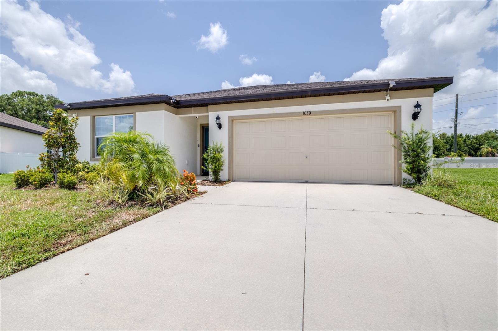 1050 Michelangelo Ln Property Photo 1