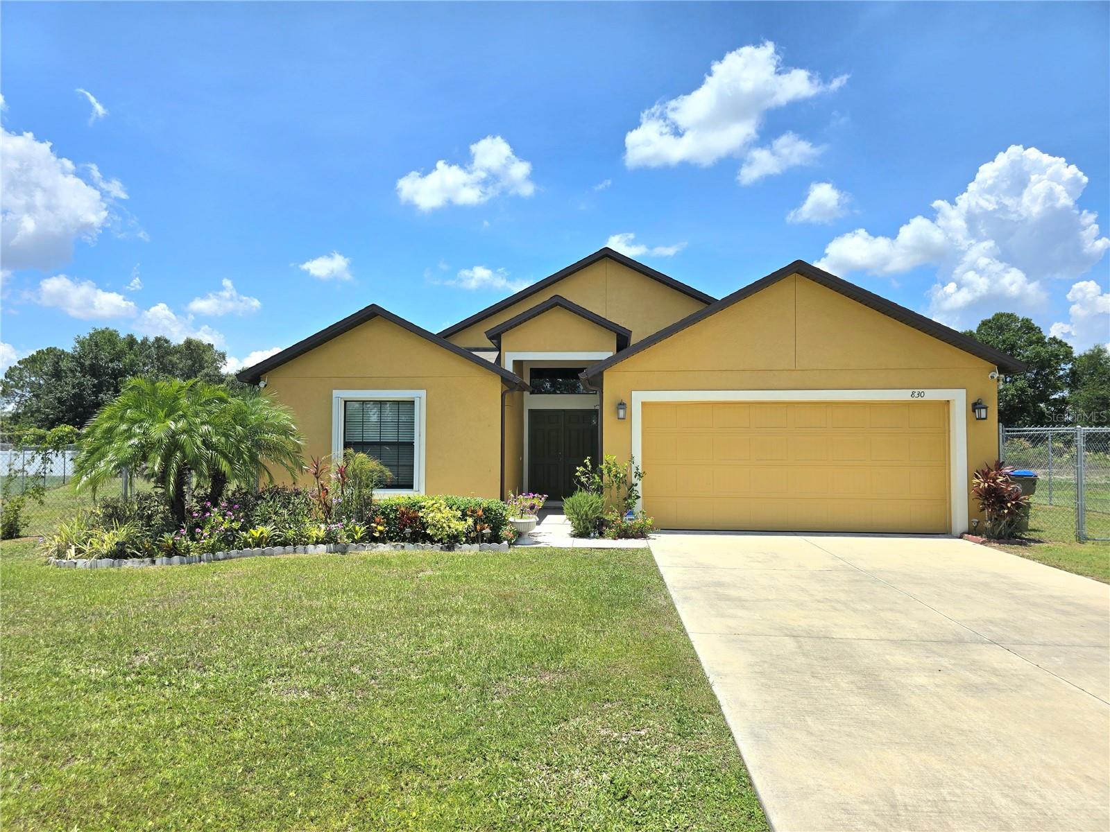 830 Cabaret Ct Property Photo 1