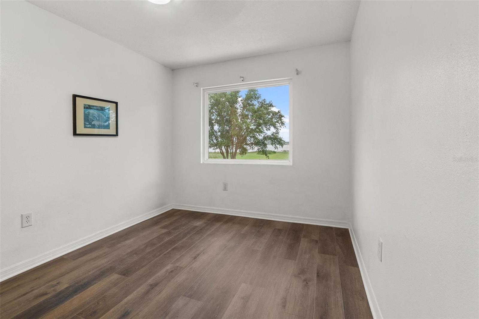 1256 Center St Property Photo 18